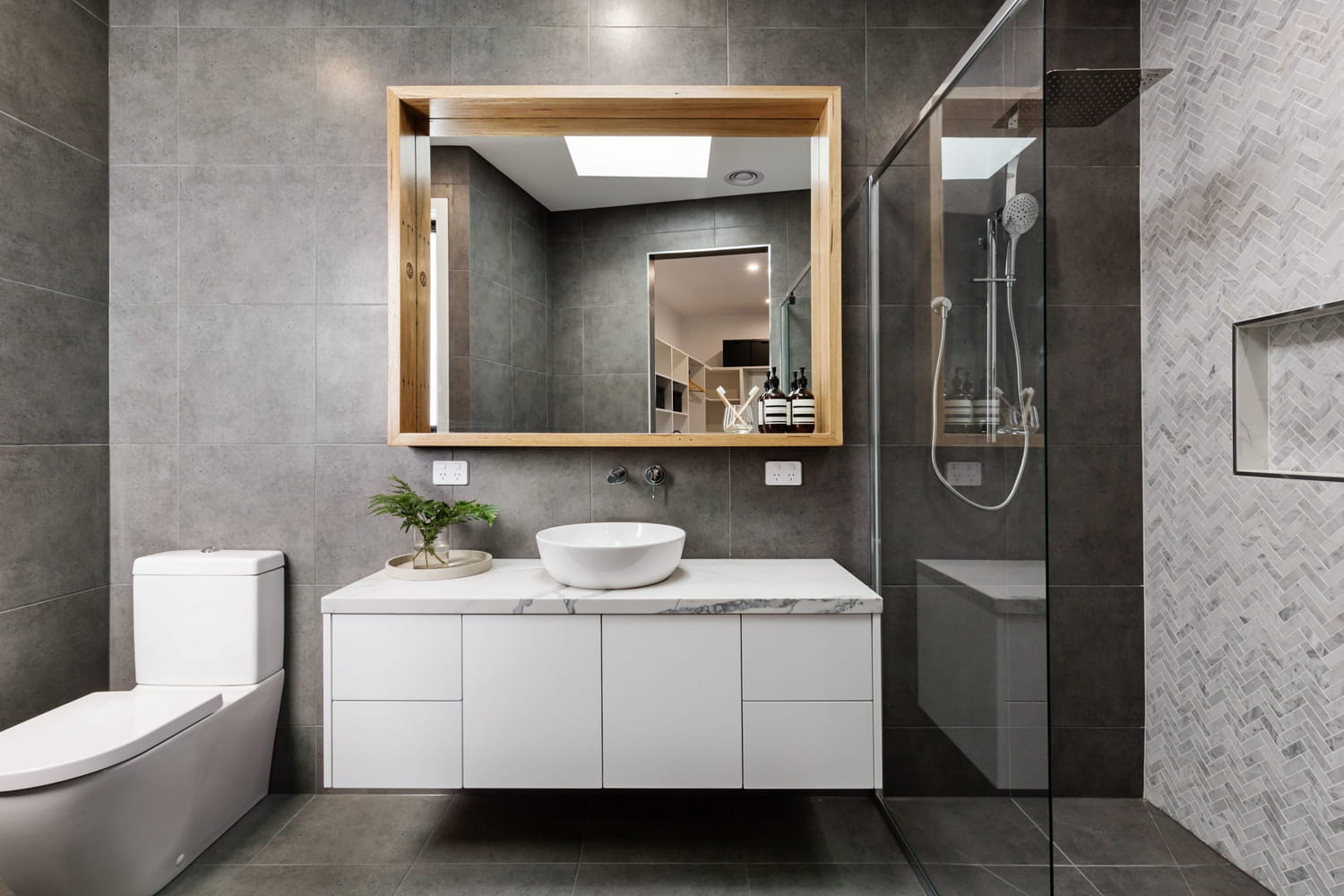 Bathroom Remodeling pros